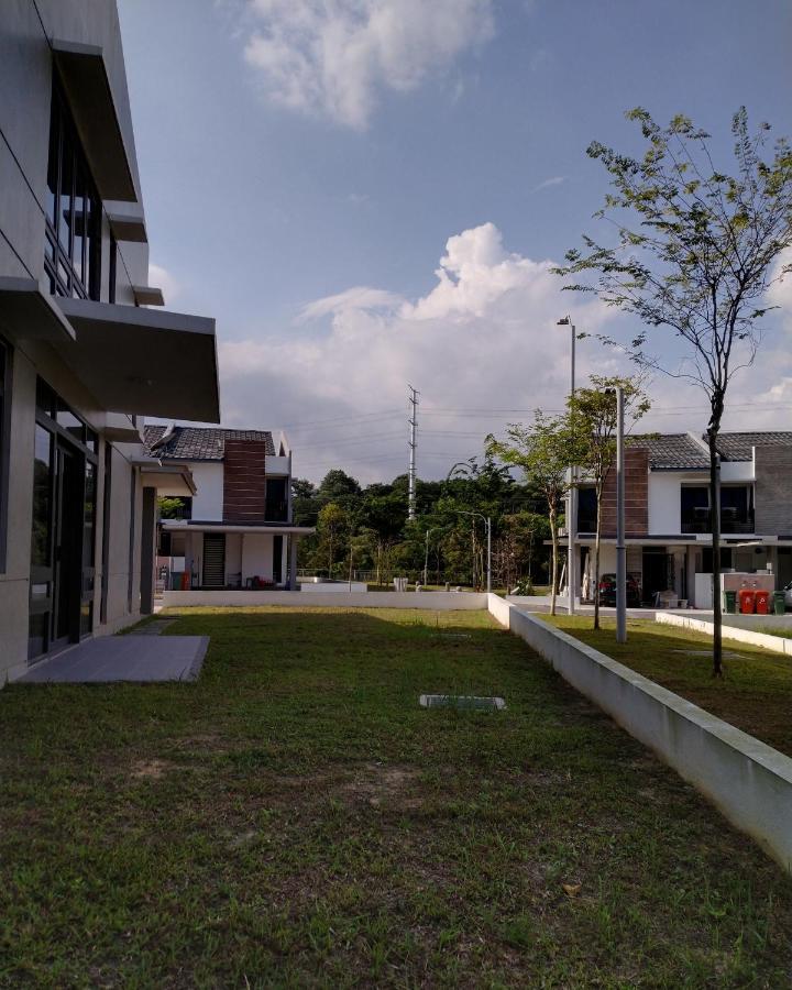 Pinevalley Homestay Putrajaya Presint 12 Екстериор снимка